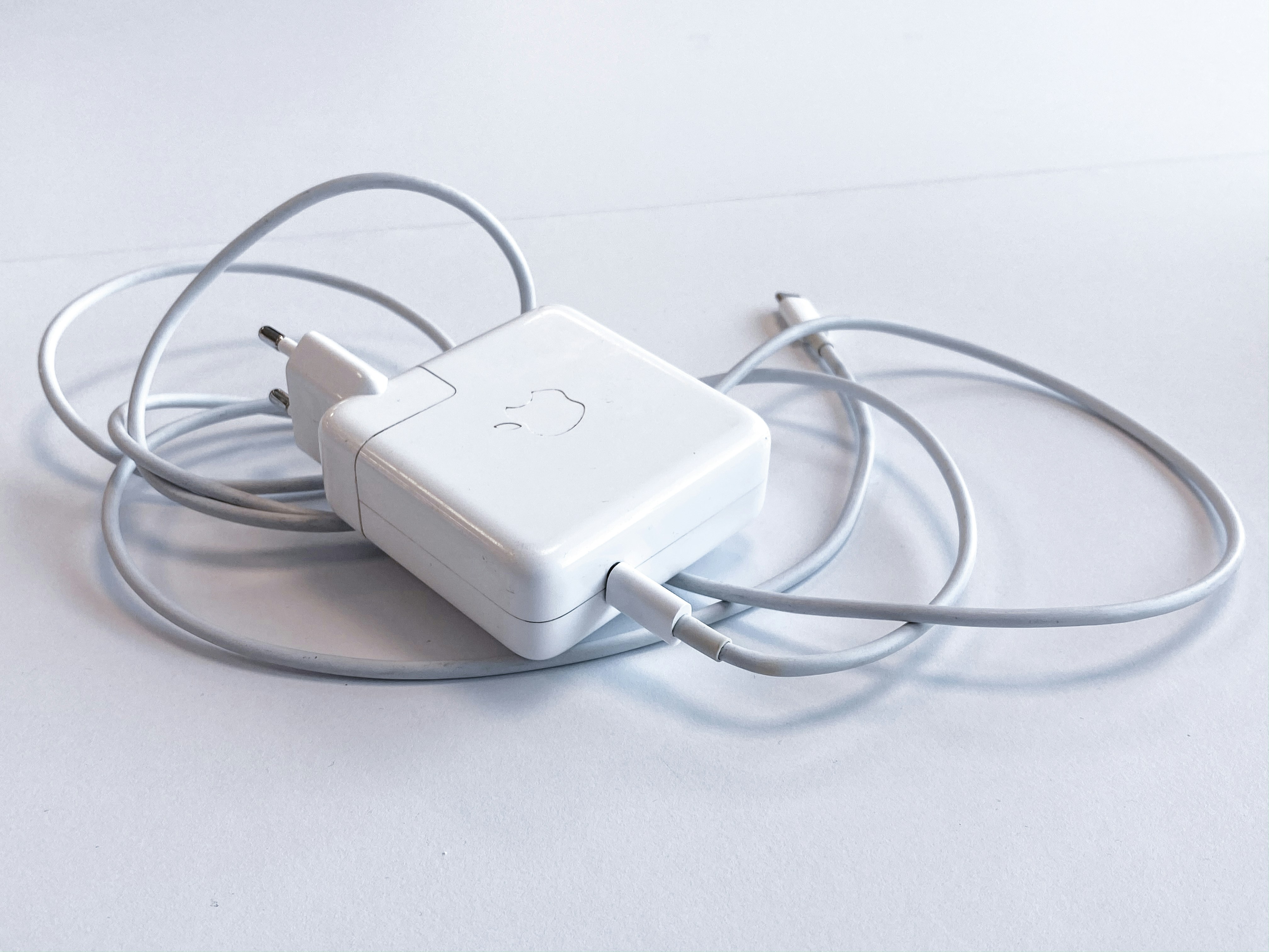 Charger & Adapter